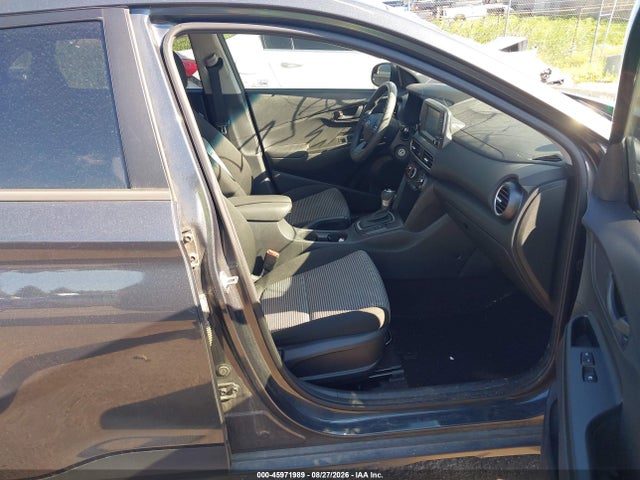 2020 Hyundai Kona Se მანქანა იყიდება აუქციონზე, vin: KM8K12AA5LU578550, აუქციონის ნომერი: 45971989