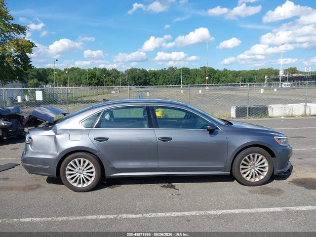 2016 Volkswagen Passat 1.8t Se მანქანა იყიდება აუქციონზე, vin: 1VWBT7A38GC031780, აუქციონის ნომერი: 45971998