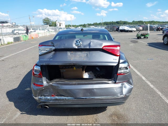 2016 Volkswagen Passat 1.8t Se მანქანა იყიდება აუქციონზე, vin: 1VWBT7A38GC031780, აუქციონის ნომერი: 45971998