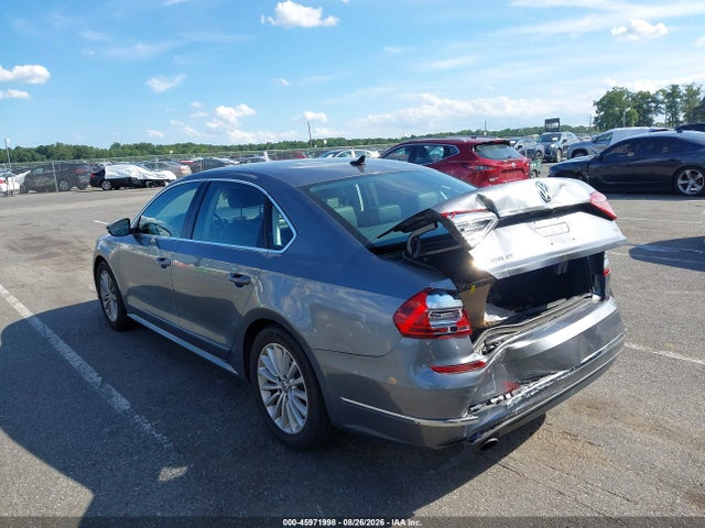 2016 Volkswagen Passat 1.8t Se მანქანა იყიდება აუქციონზე, vin: 1VWBT7A38GC031780, აუქციონის ნომერი: 45971998