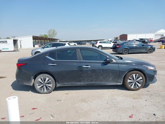 Продаж на аукціоні авто 2021 Nissan Altima Sv Intelligent Awd, vin: 1N4BL4DW7MN304320, номер лоту: 45972016
