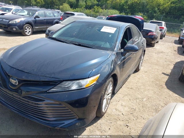 2018 Toyota Camry Hybrid Xle მანქანა იყიდება აუქციონზე, vin: 4T1B21HK1JU500804, აუქციონის ნომერი: 45972021