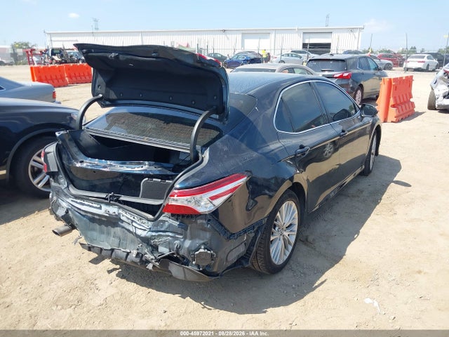 2018 Toyota Camry Hybrid Xle მანქანა იყიდება აუქციონზე, vin: 4T1B21HK1JU500804, აუქციონის ნომერი: 45972021
