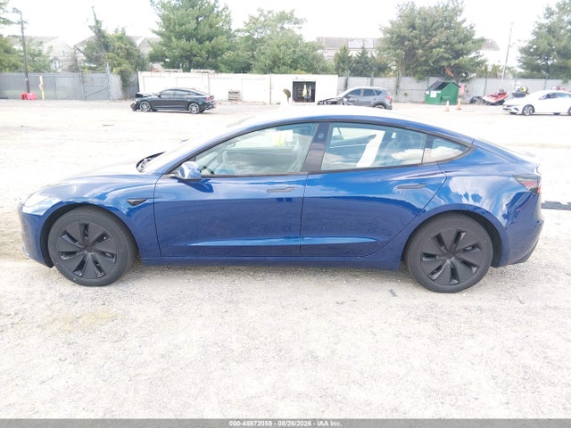 Tesla Model 3 Long Range All-wheel Drive 2025 5YJ3E1EB0SF904210 Image 13