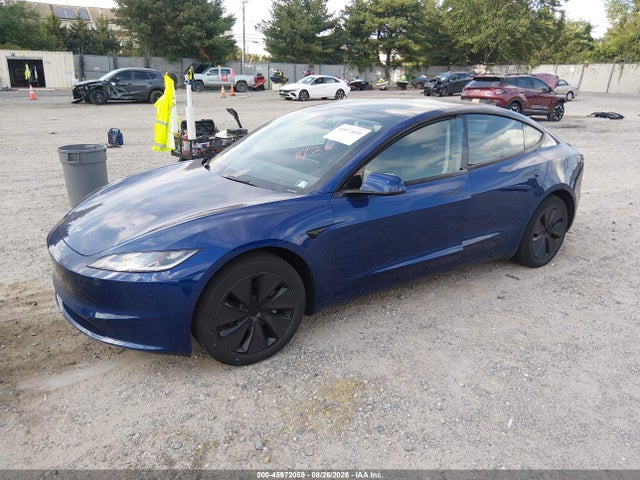 Tesla Model 3 Long Range All-wheel Drive 2025 5YJ3E1EB0SF904210 Image 2