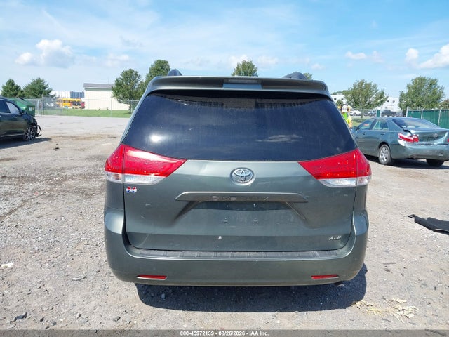 45972139 :رقم المزاد ، 5TDYK3DC9DS365136 vin ، 2013 Toyota Sienna Xle V6 8 Passenger مزاد بيع