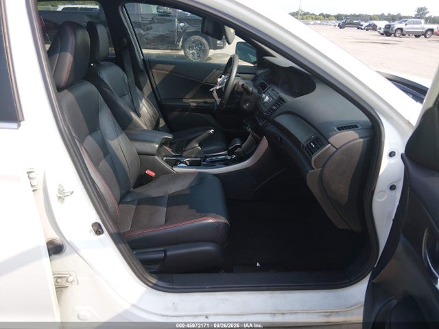 45972171 :رقم المزاد ، 1HGCR2F1XHA113900 vin ، 2017 Honda Accord Sport Se مزاد بيع