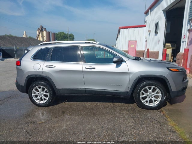 Продажа на аукционе авто 2018 Jeep Cherokee Latitude 4x4, vin: 1C4PJMCB4JD528599, номер лота: 45972284