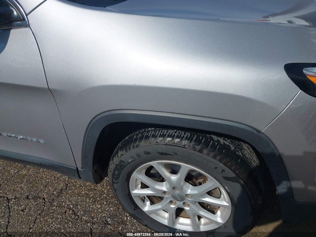 Продажа на аукционе авто 2018 Jeep Cherokee Latitude 4x4, vin: 1C4PJMCB4JD528599, номер лота: 45972284