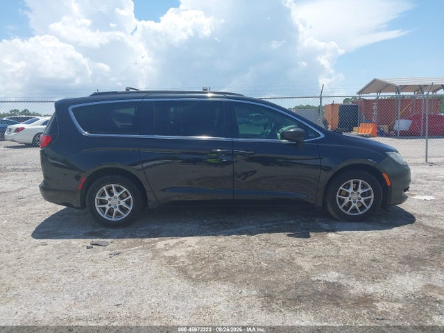 45972323 :رقم المزاد ، 2C4RC1DG6LR148840 vin ، 2020 Chrysler Voyager Lxi مزاد بيع