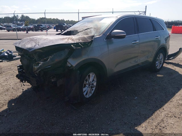 2019 Kia Sorento 2.4l L მანქანა იყიდება აუქციონზე, vin: 5XYPG4A36KG473182, აუქციონის ნომერი: 45972350