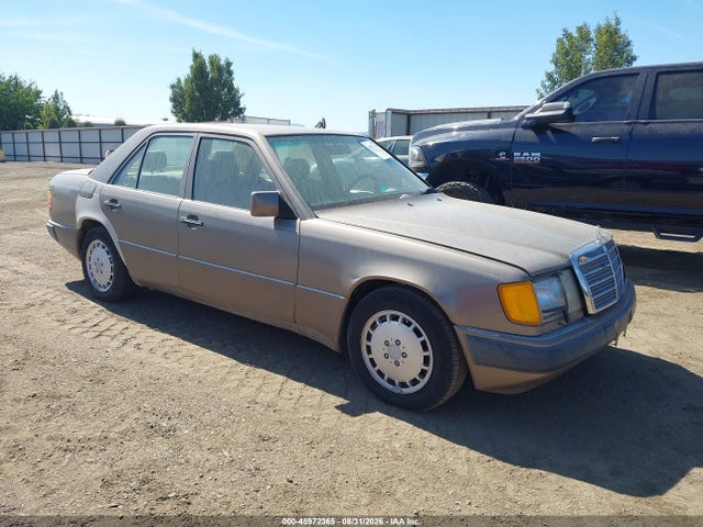 Продаж на аукціоні авто 1992 Mercedes-benz 300 E, vin: WDBEA30D6NB602581, номер лоту: 45972365
