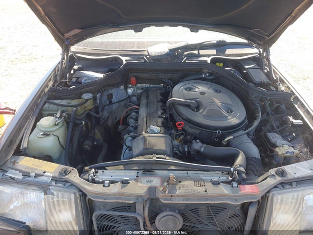 Продажа на аукционе авто 1992 Mercedes-benz 300 E, vin: WDBEA30D6NB602581, номер лота: 45972365