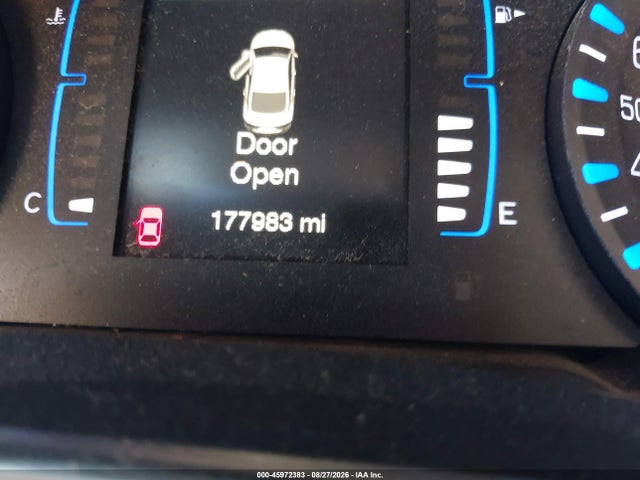 2017 Chrysler 200 Limited Platinum მანქანა იყიდება აუქციონზე, vin: 1C3CCCAG0HN510630, აუქციონის ნომერი: 45972383
