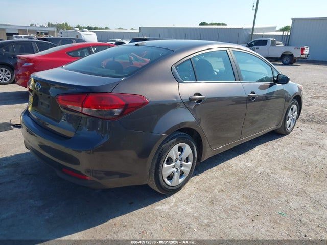 45972390 :رقم المزاد ، 3KPFL4A75HE143081 vin ، 2017 Kia Forte Lx مزاد بيع