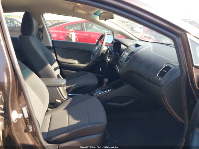 45972390 :رقم المزاد ، 3KPFL4A75HE143081 vin ، 2017 Kia Forte Lx مزاد بيع