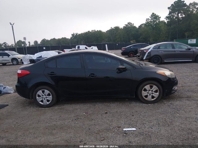 45972429 :رقم المزاد ، KNAFK4A61F5437092 vin ، 2015 Kia Forte Lx مزاد بيع