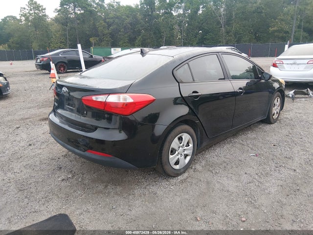 45972429 :رقم المزاد ، KNAFK4A61F5437092 vin ، 2015 Kia Forte Lx مزاد بيع