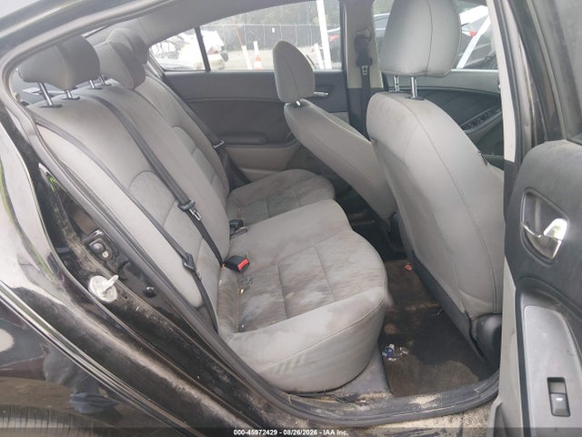 45972429 :رقم المزاد ، KNAFK4A61F5437092 vin ، 2015 Kia Forte Lx مزاد بيع
