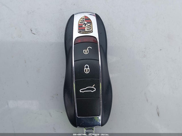 45972451 :رقم المزاد ، WP0AB2A73BL062712 vin ، 2011 Porsche Panamera S مزاد بيع