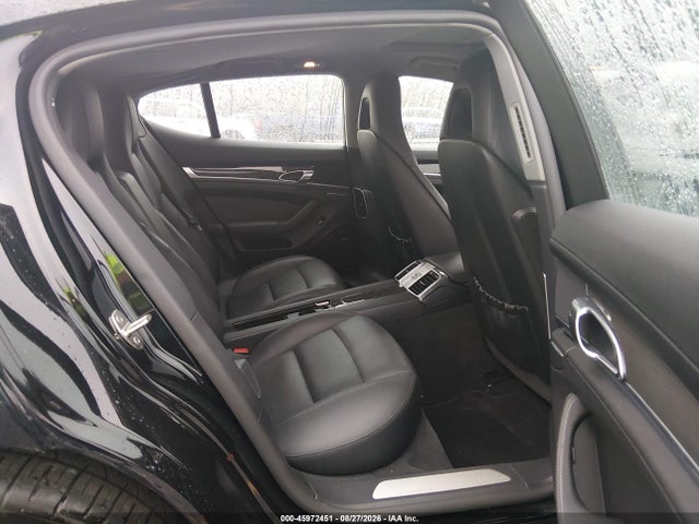 45972451 :رقم المزاد ، WP0AB2A73BL062712 vin ، 2011 Porsche Panamera S مزاد بيع