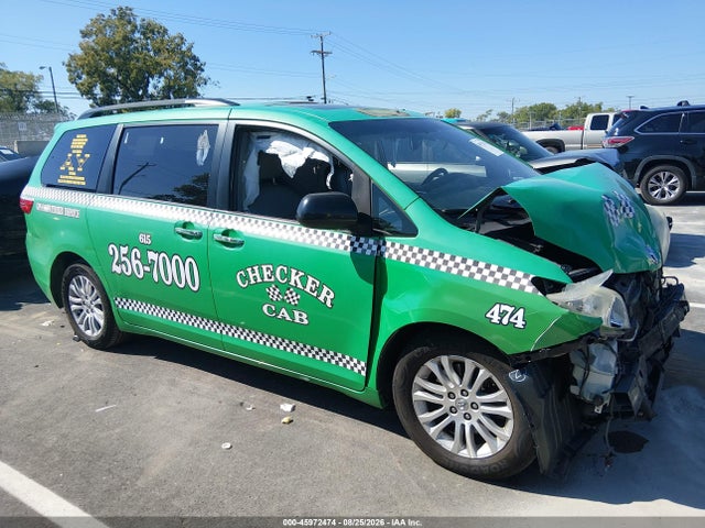 Aukcja sprzedaży 2017 Toyota Sienna Xle 8 Passenger, vin: 5TDYZ3DC9HS778711, numer aukcji: 45972474