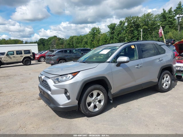 Toyota Rav4 Xle 2019 JTMP1RFV3KD019608 Image 2