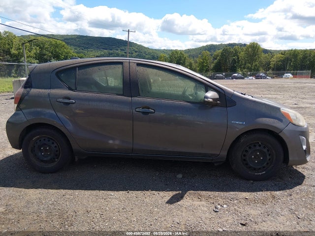 2016 Toyota Prius C Two მანქანა იყიდება აუქციონზე, vin: JTDKDTB38G1121868, აუქციონის ნომერი: 45972492
