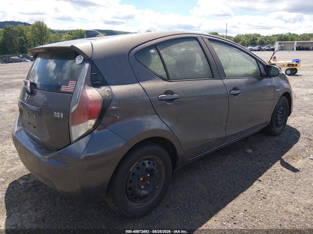 2016 Toyota Prius C Two მანქანა იყიდება აუქციონზე, vin: JTDKDTB38G1121868, აუქციონის ნომერი: 45972492