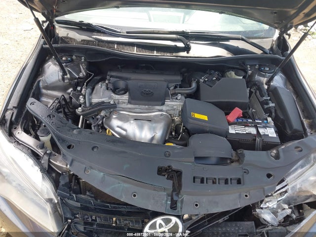 45972501 :رقم المزاد ، 4T1BF1FK0FU019411 vin ، 2015 Toyota Camry Se مزاد بيع