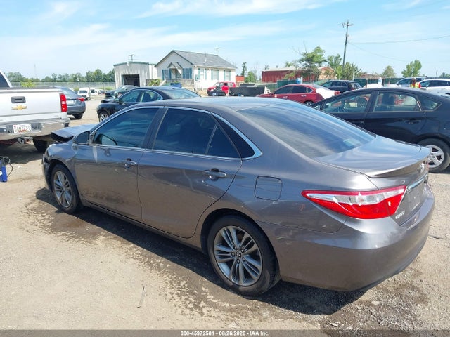 45972501 :رقم المزاد ، 4T1BF1FK0FU019411 vin ، 2015 Toyota Camry Se مزاد بيع