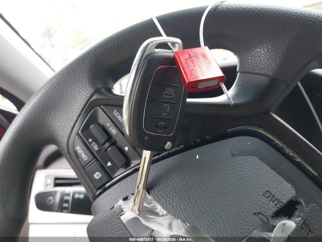 Продажа на аукционе авто 2015 Hyundai Sonata Se, vin: 5NPE24AF8FH259261, номер лота: 45972517