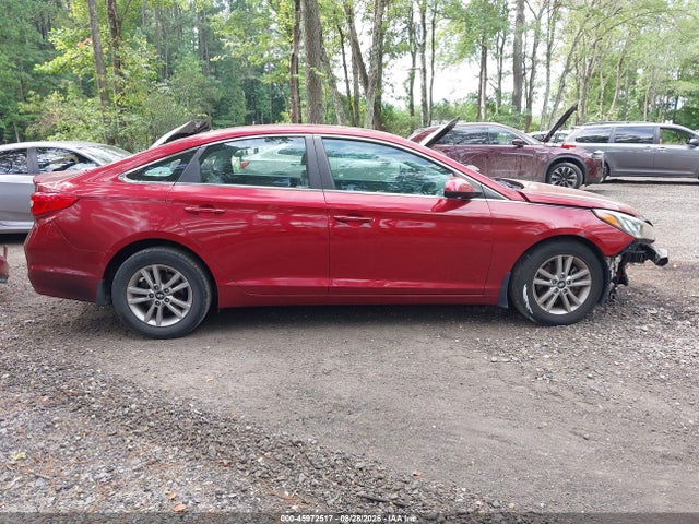 Продажа на аукционе авто 2015 Hyundai Sonata Se, vin: 5NPE24AF8FH259261, номер лота: 45972517