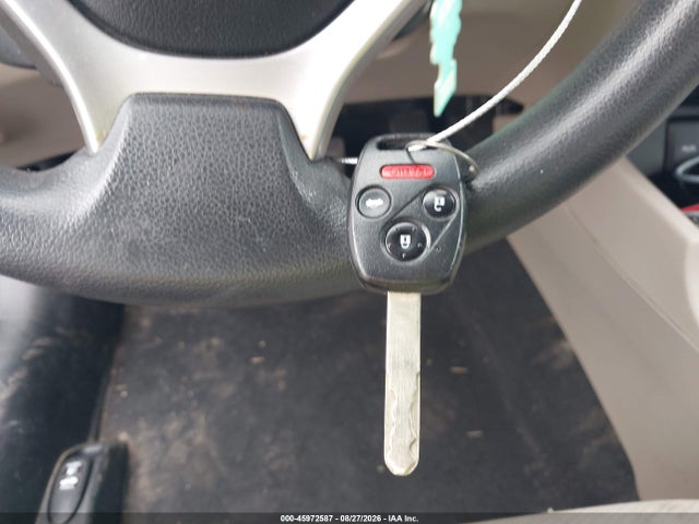 45972587 :رقم المزاد ، 2HGFB2F58DH530822 vin ، 2013 Honda Civic Lx مزاد بيع