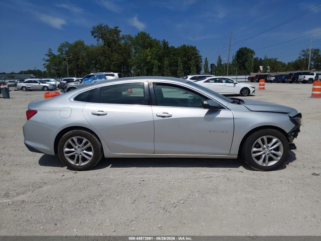1G1ZD5STXJF130682 Chevrolet MALIBU LT
