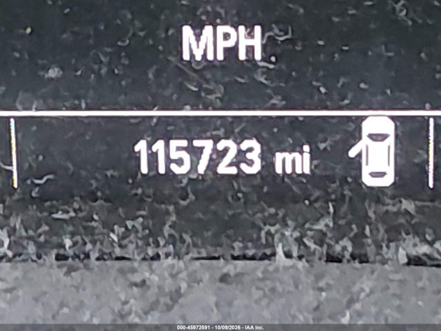1G1ZD5STXJF130682 Chevrolet MALIBU LT