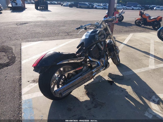 45972625 :رقم المزاد ، 5VPHB26D563002581 vin ، 2006 Victory Motorcycles Hammer مزاد بيع