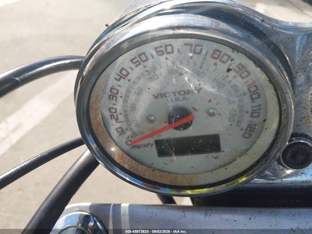 45972625 :رقم المزاد ، 5VPHB26D563002581 vin ، 2006 Victory Motorcycles Hammer مزاد بيع