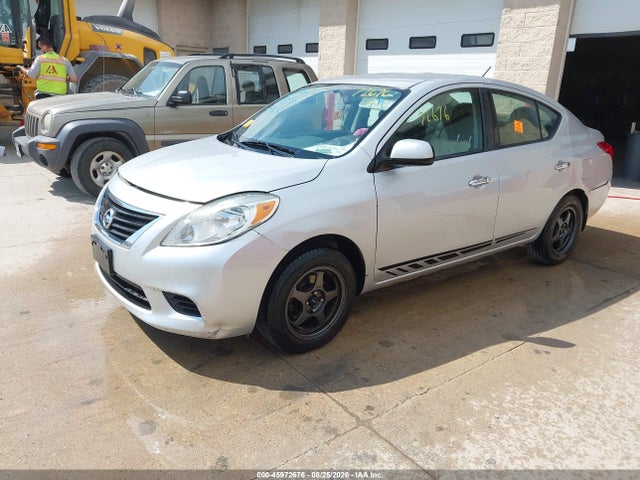 45972676 :رقم المزاد ، 3N1CN7AP9CL875557 vin ، 2012 Nissan Versa 1.6 Sv مزاد بيع