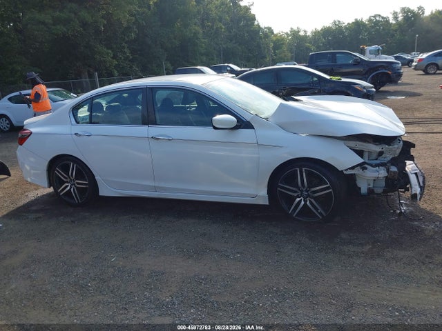 45972783 :رقم المزاد ، 1HGCR2F60GA020880 vin ، 2016 Honda Accord Sport مزاد بيع