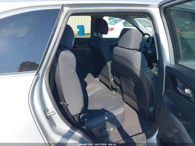 45972851 :رقم المزاد ، 5XYPG4A36HG249077 vin ، 2017 Kia Sorento 2.4l Lx مزاد بيع
