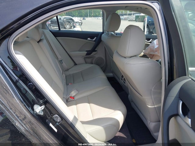 45972860 :رقم المزاد ، JH4CU2F63BC007677 vin ، 2011 Acura Tsx 2.4 مزاد بيع