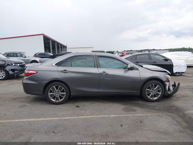 45972904 :رقم المزاد ، 4T1BF1FK5FU083119 vin ، 2015 Toyota Camry Se مزاد بيع