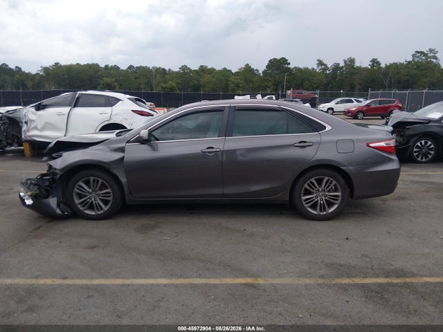 45972904 :رقم المزاد ، 4T1BF1FK5FU083119 vin ، 2015 Toyota Camry Se مزاد بيع