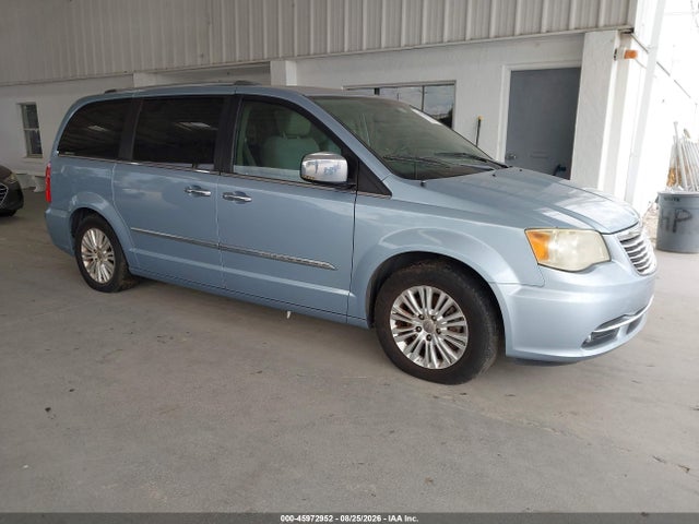 2012 Chrysler Town & Country Limited მანქანა იყიდება აუქციონზე, vin: 2C4RC1GGXCR327720, აუქციონის ნომერი: 45972952