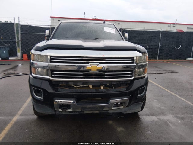 45972975 :رقم المزاد ، 1GC1KXE89FF672277 vin ، 2015 Chevrolet Silverado 2500hd Built After Aug 14 High Country مزاد بيع
