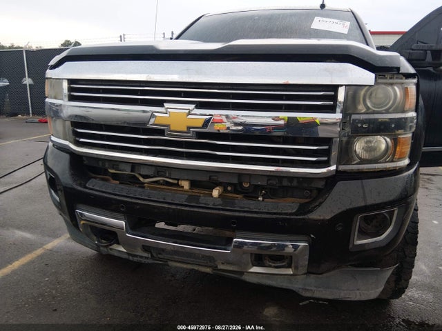45972975 :رقم المزاد ، 1GC1KXE89FF672277 vin ، 2015 Chevrolet Silverado 2500hd Built After Aug 14 High Country مزاد بيع