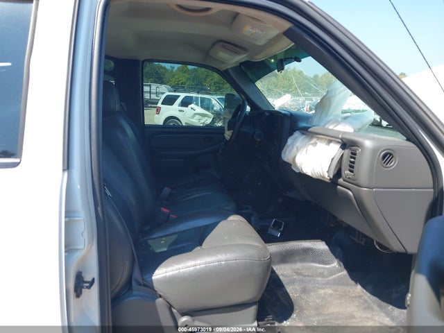 Auction sale of the 2003 Chevrolet Silverado 2500hd, vin: 1GCHK23UX3F104732, lot number: 45973019
