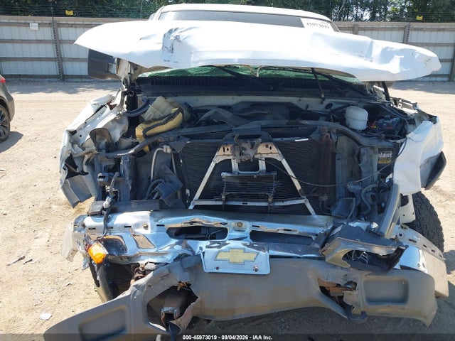Auction sale of the 2003 Chevrolet Silverado 2500hd, vin: 1GCHK23UX3F104732, lot number: 45973019