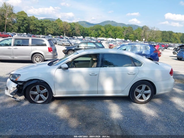 2012 Volkswagen Passat 2.5l Se მანქანა იყიდება აუქციონზე, vin: 1VWBP7A31CC094539, აუქციონის ნომერი: 45973053